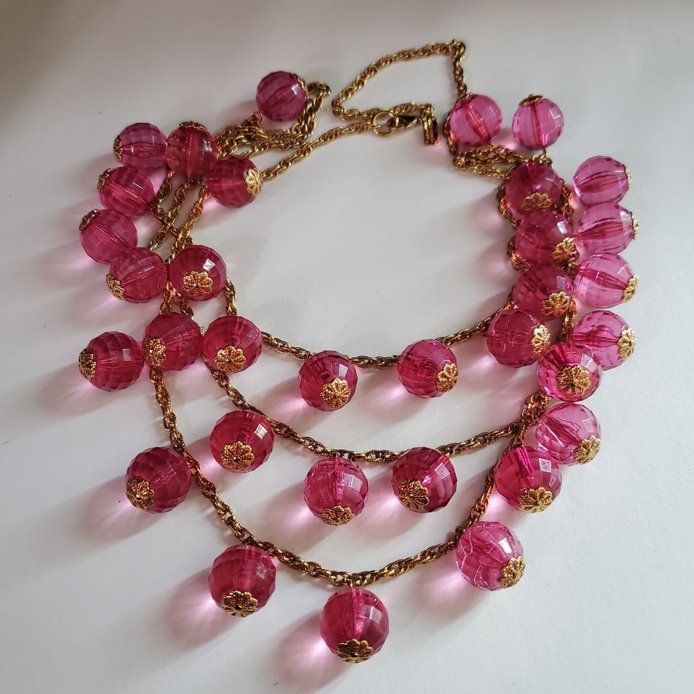 Kate Spade New York Pink Faceted Bead Triple Strand Statement Necklace Gold Tone - Picture 4 of 6